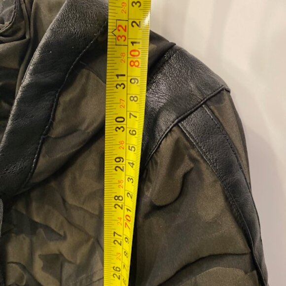 Blanc Noir Camo-Print Hooded Anorak Jacket - Picture 7 of 14